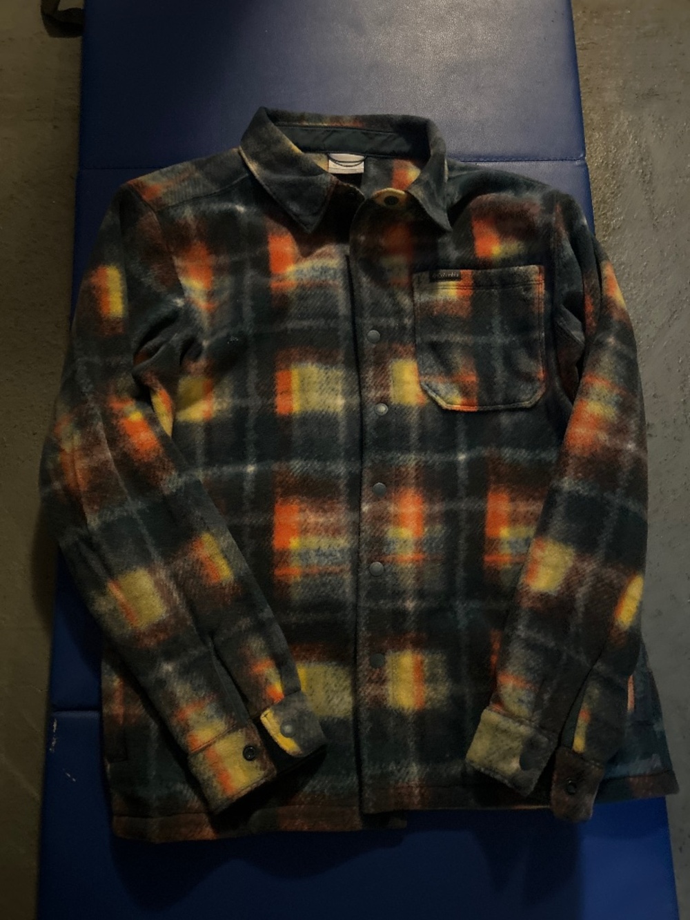 Columbia Men’s Wool Jacket/Shirt in a size Medium